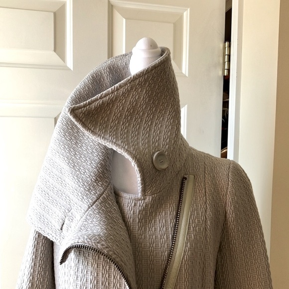 Mackage Virgin Wool Blend Woven Coat Leather Trim Light Gray Size M - Picture 12 of 15